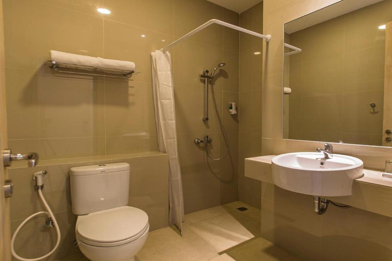Sparks Odeon Sukabumi, Artotel Curated Екстериор снимка