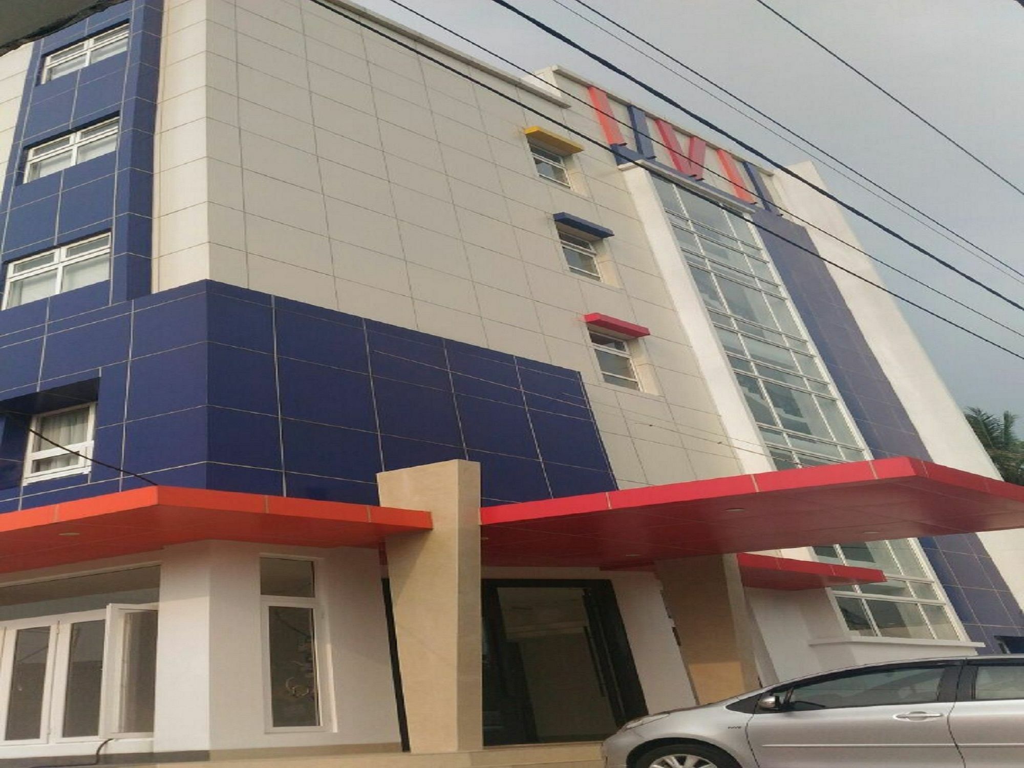 Sparks Odeon Sukabumi, Artotel Curated Екстериор снимка